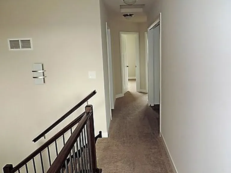 453 Taft Ave — Photo 11