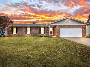 524 Paul Dr, Waterloo, IL 62298