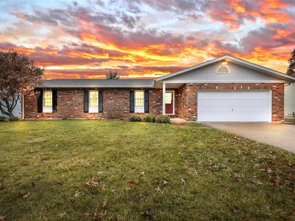 524 Paul Dr, Waterloo, IL 62298