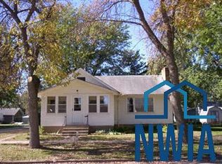 715 Dakota St, Cherokee, IA 51012