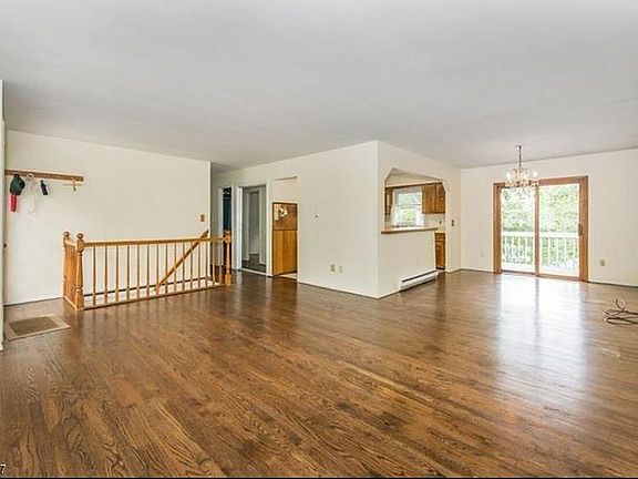 Living room/ dining room