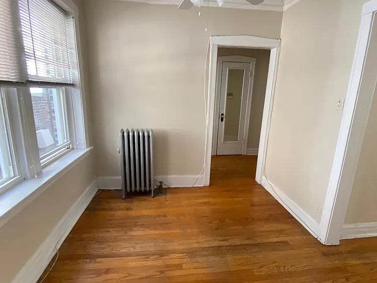 1961 W Foster Ave #3 — Photo 7
