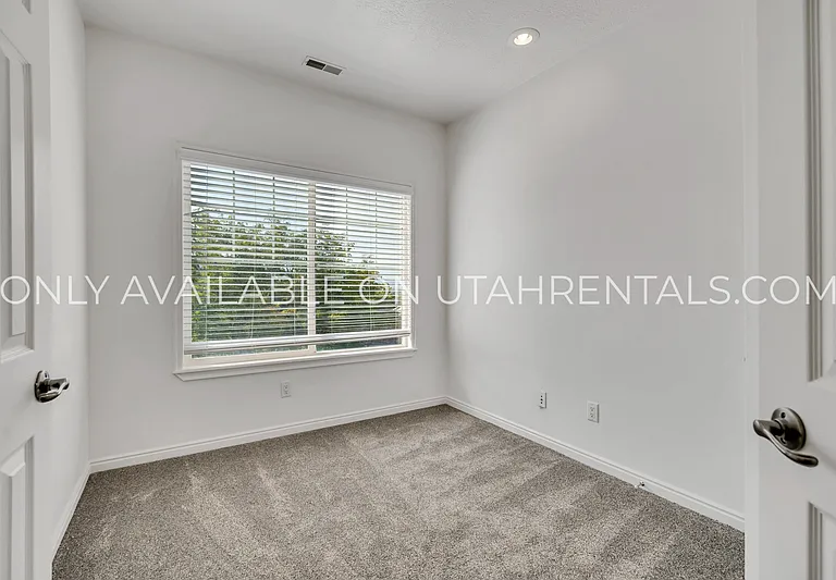 1028 Canyon Vista Rd #3 — Photo 18
