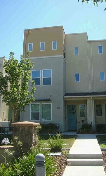 2nd image of 3972 E Commerce Way