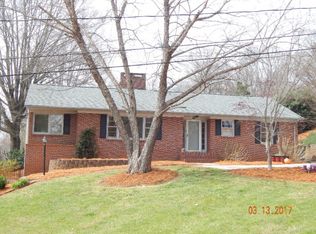 101 Pine Dr, Wilkesboro, NC 28697