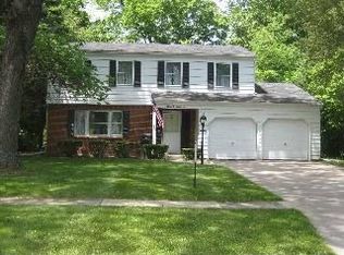 2275 Country Squire Ln, Toledo, OH 43615