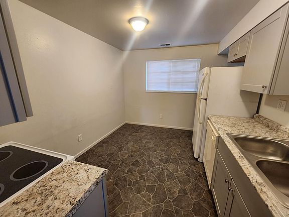 4th image of 349 S 3rd St #1