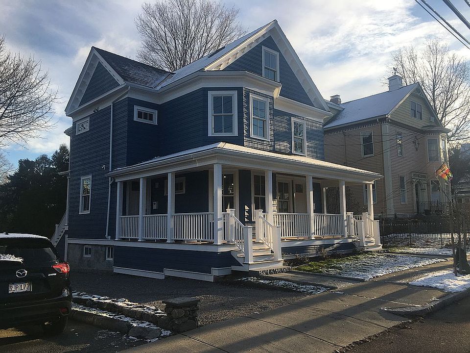 2nd image of 214 Park St