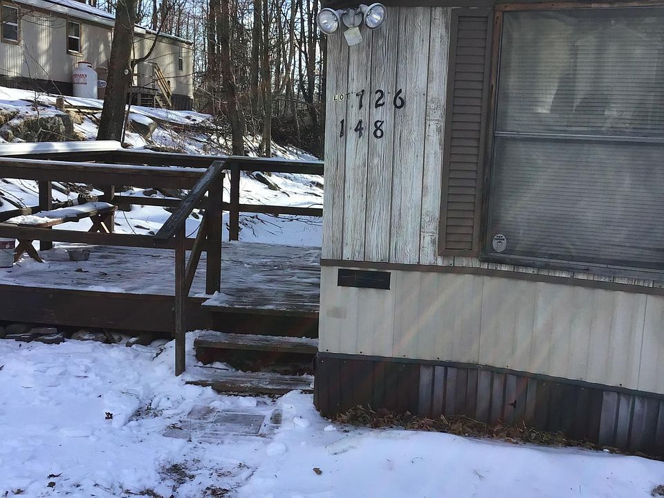 Entry with deck