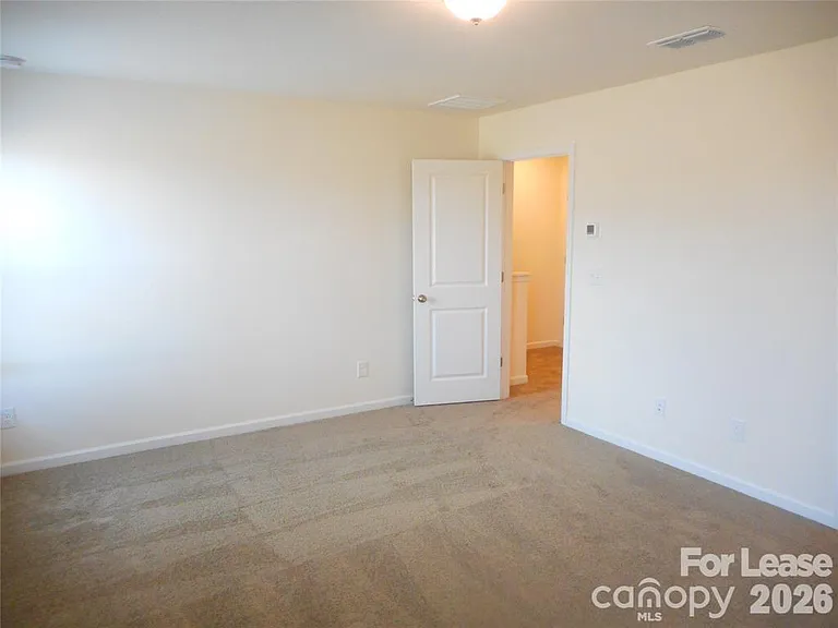3548 Secrest Lndg — Photo 7