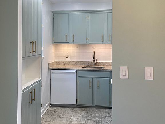 5th image of 4439 36th St S APT B1