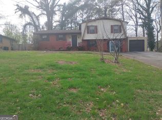 2837 Pebble Dr, Decatur, GA 30034