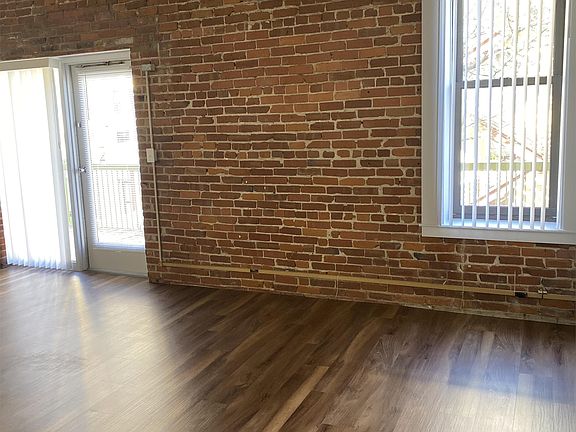 2nd image of 510 Delaware St APT 207