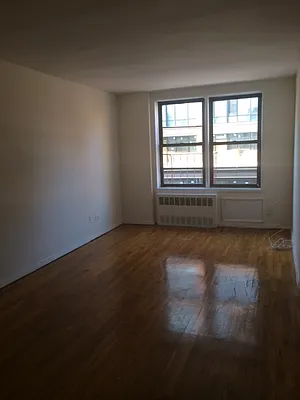 Rented by Cooper & Cooper Real Estate | media 21