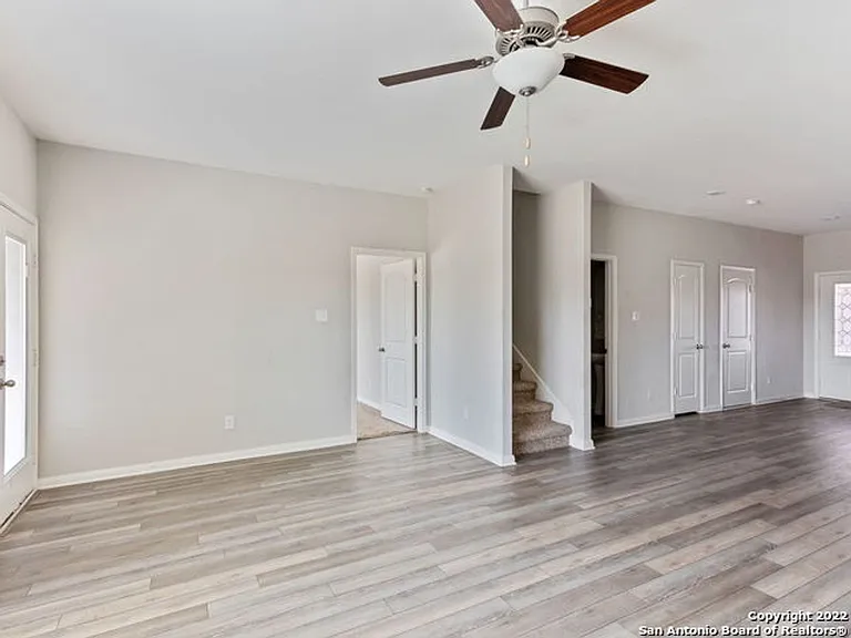 6550 Underwood Way — Photo 7