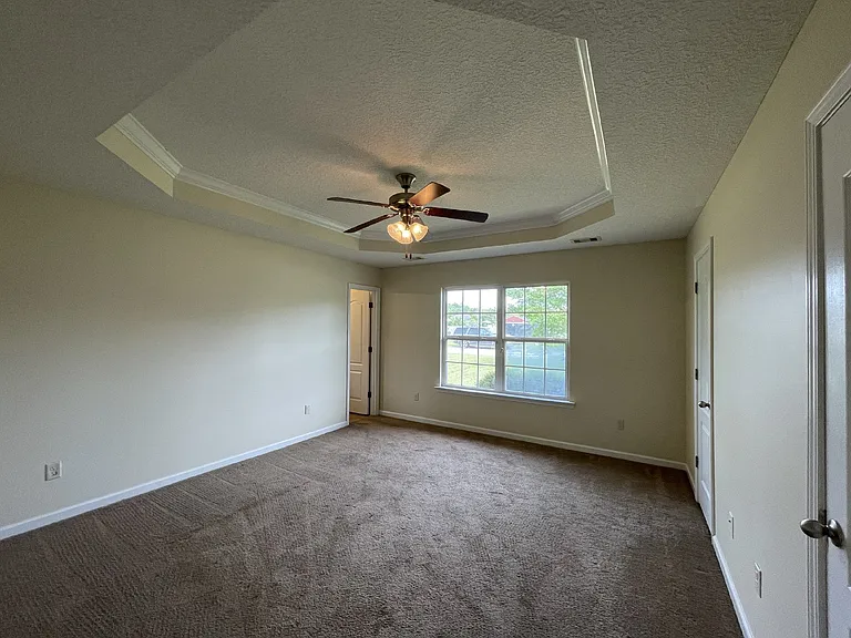 261 Winchester Way SE — Photo 9