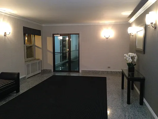 Sold by Century 21 Benjamin Realty | media 30