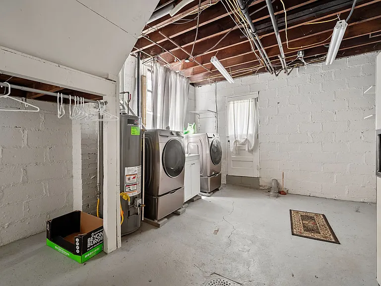 3846 Brownsville Rd — Photo 24