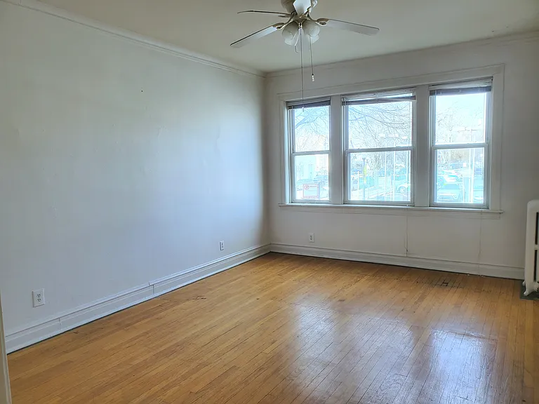 4423 W Irving Park Rd #1F — Photo 3