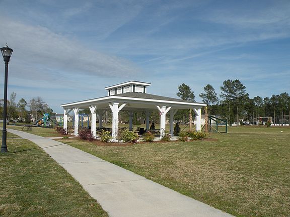 Community Picnic Area
