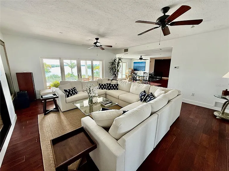 1257 Tree Bay Ln — Photo 24