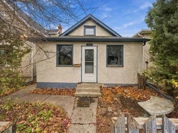 919 N 20th Ave SE, Calgary, AB T2G 1M4