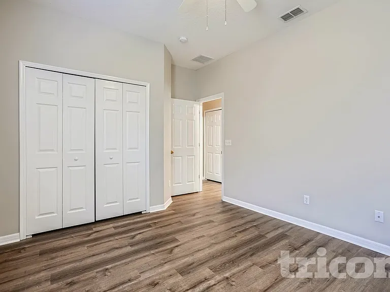 5555 Burlwood Dr — Photo 12