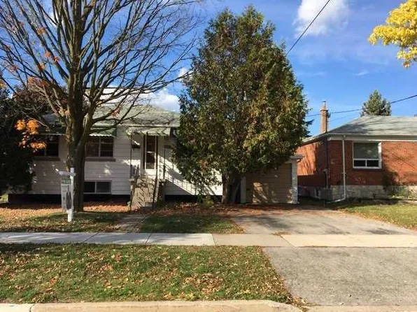 260 Connaught Ave, Toronto, ON M2M 1H5