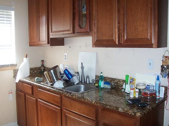 2nd image of 218 Poinciana Cir
