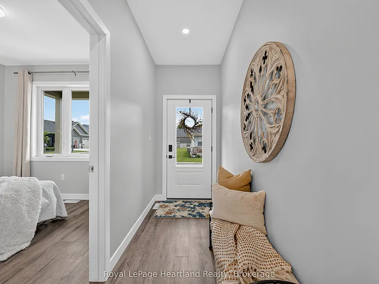 27 Silver Creek Rd — Photo 9