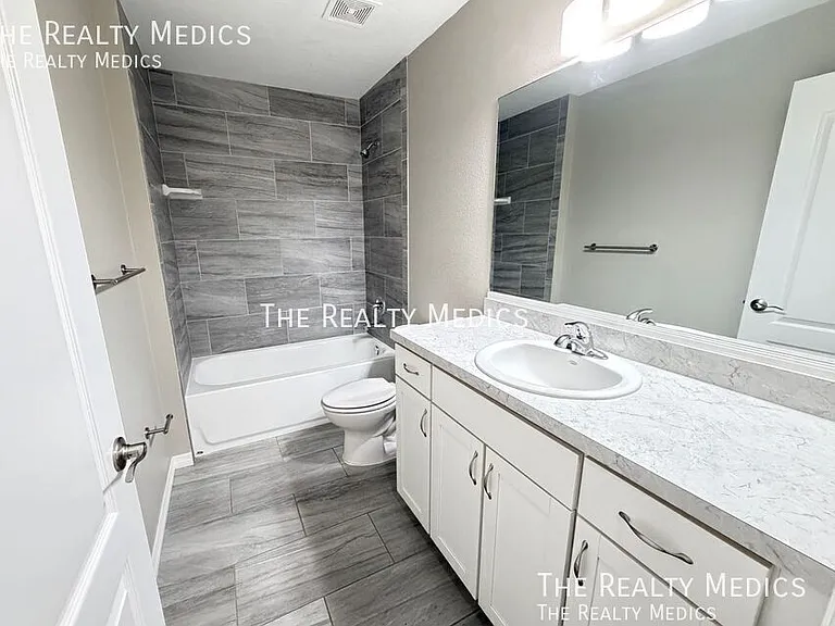 15258 SW 43rd Avenue Rd — Photo 10
