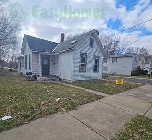 1st image of 1540 W Kettelle St