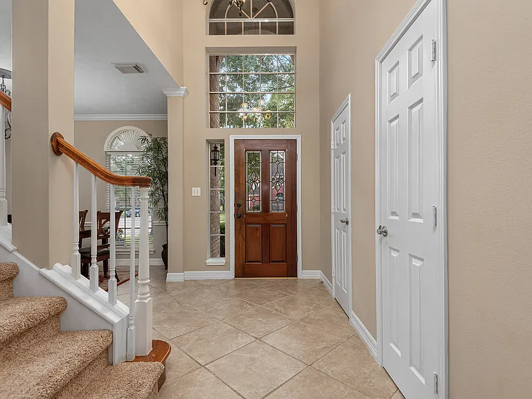 1719 Cantigny Ln — Photo 4