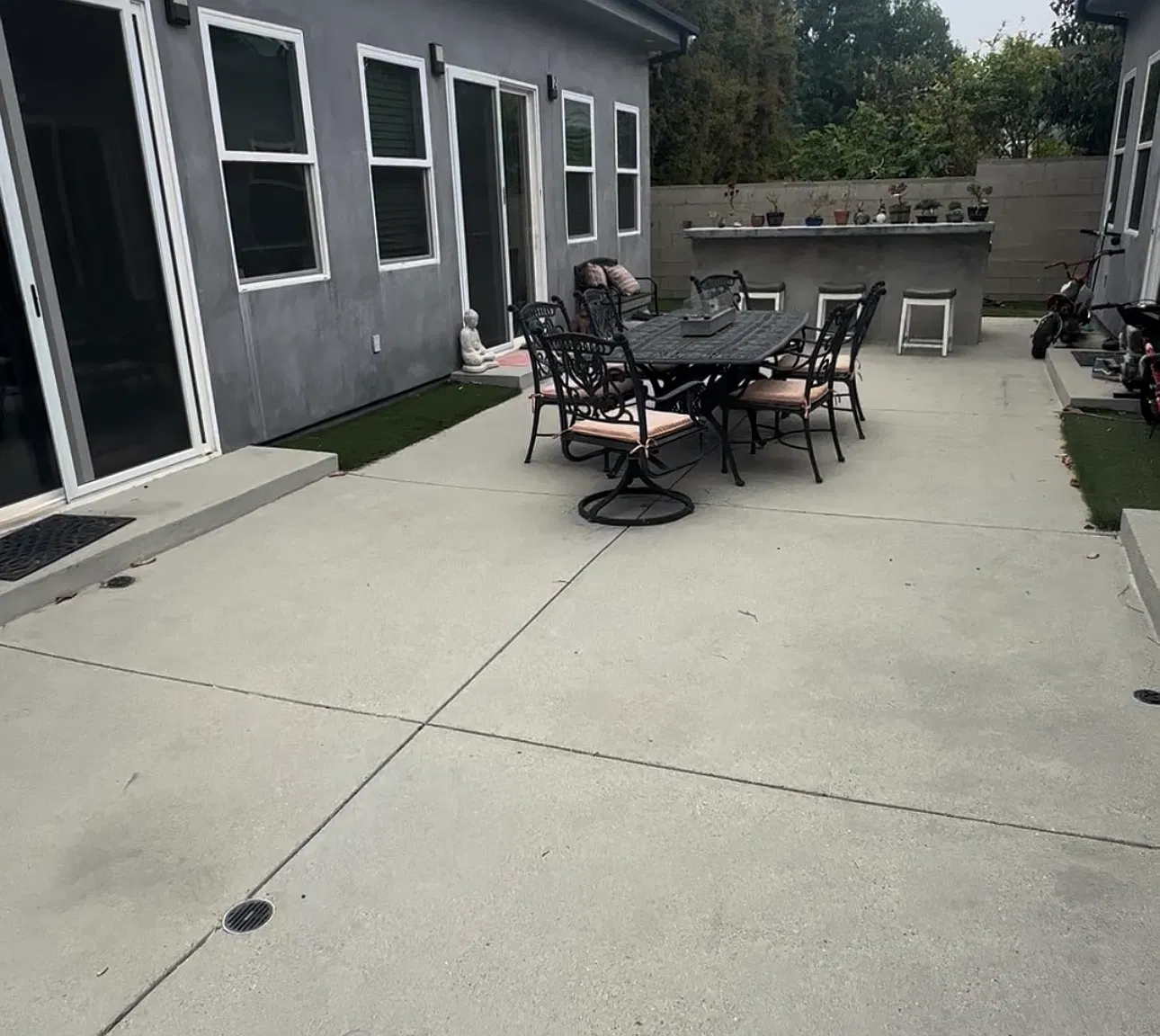 Mariano St, Woodland Hills — Photo 1