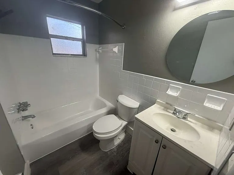 10106 N Lantana Ave — Photo 1
