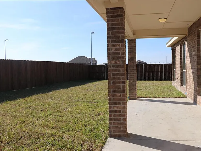 5261 Lost Creek Ln — Photo 17