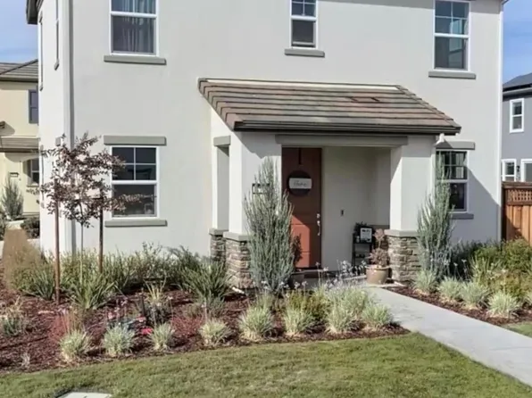 17997 Reunion Ct, Lathrop, CA 95330