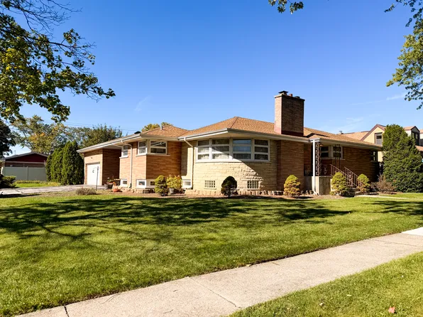5000 N Oconto Ave, Chicago, IL 60706