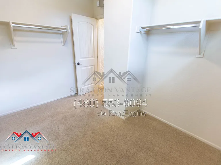 4467 E Remington Dr — Photo 37