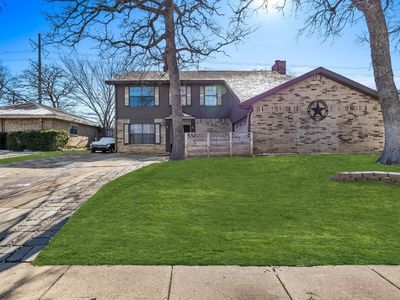 302 Laurel Ln, Euless, TX, 76039