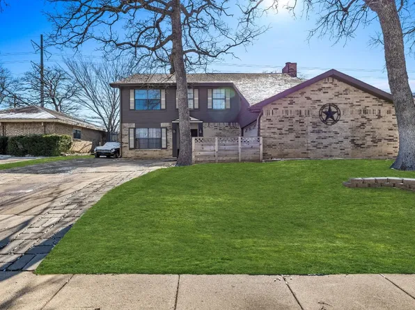 302 Laurel Ln, Euless, TX 76039