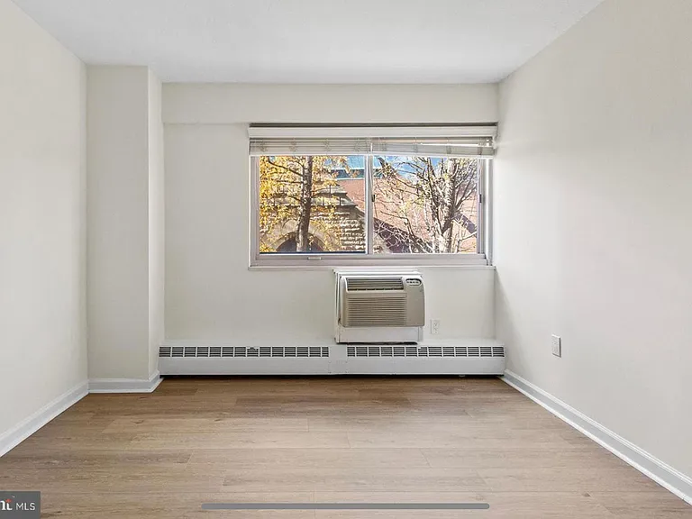 2101 Chestnut St #416 — Photo 7