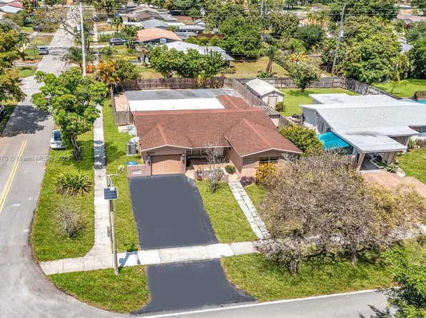 4419 W Park Rd, Hollywood, FL 33021
