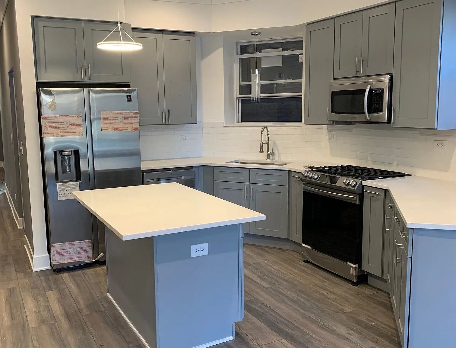 3 bed, 1470 sqft, $2,150 — Photo 2