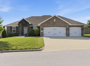 1648 N Pinnacle Avenue, Nixa, MO 65714