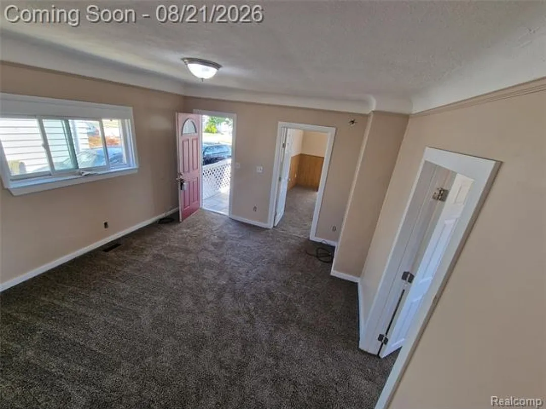 8035 Coolidge Ave — Photo 3