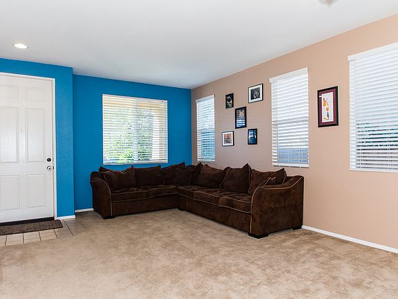 3rd image of 38298 Tranquila Ave