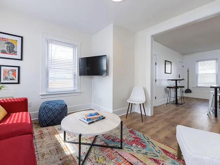 9 School St #9A — Photo 3