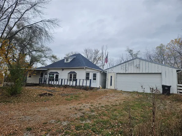 1407 SE Poplar St, Leon, IA 50144