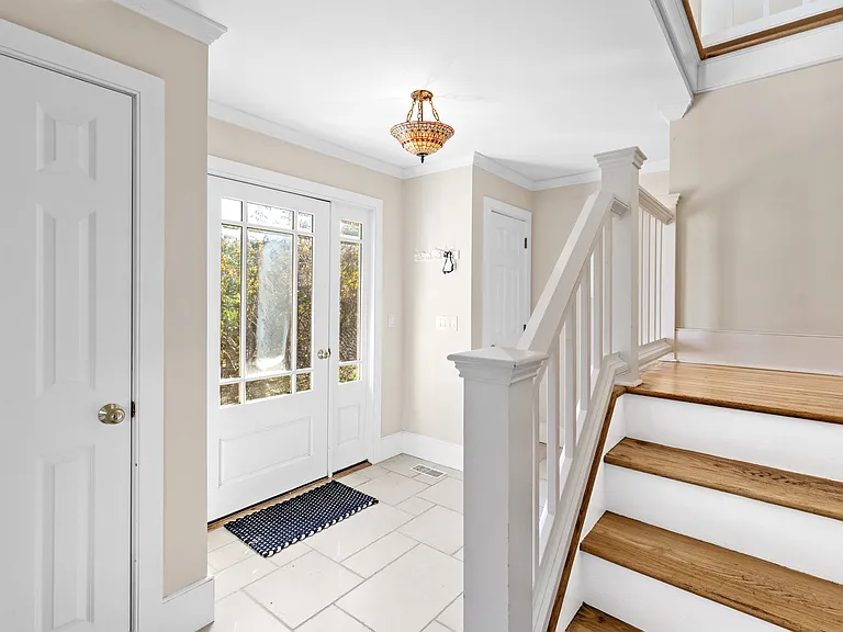 95 S Fairview Ave — Photo 14